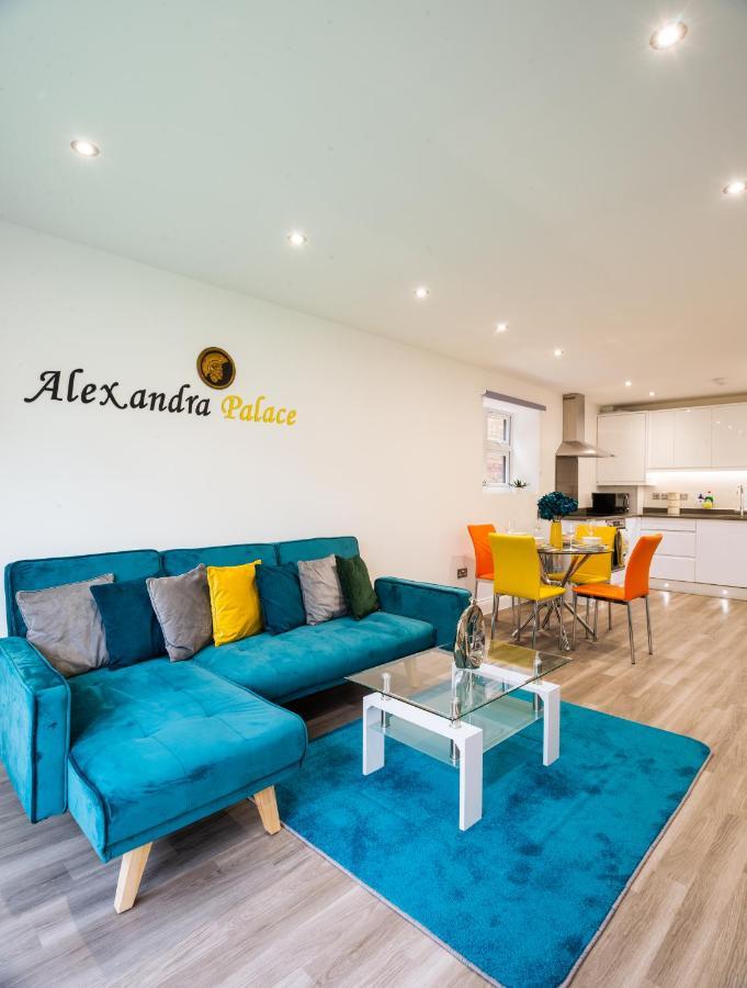The 'Pinky' - Beautiful 1 Bed Apartment In Hatfield - Free Parking - Near Uni & Business Park - Big Savings On Long Stays エクステリア 写真