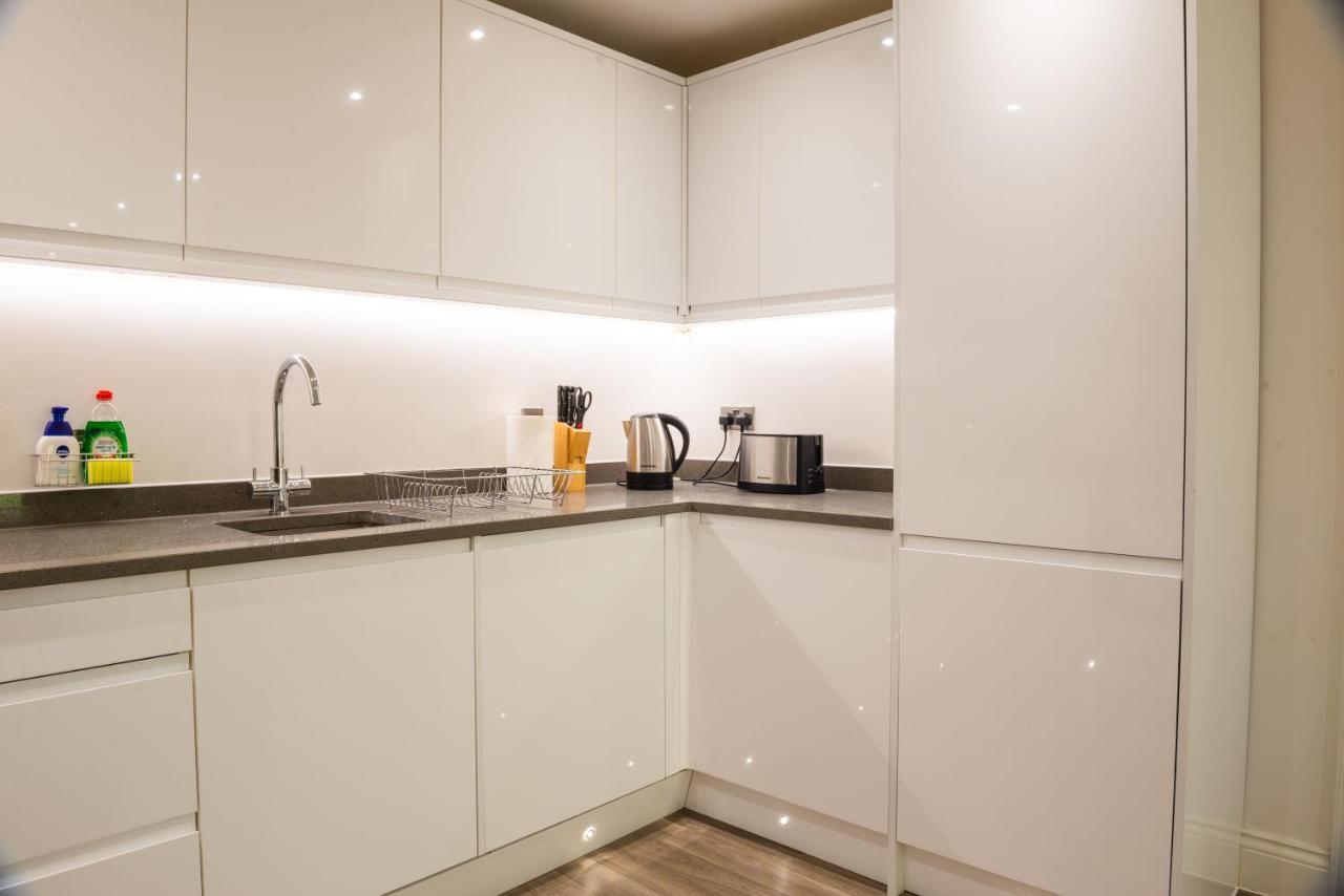 The 'Pinky' - Beautiful 1 Bed Apartment In Hatfield - Free Parking - Near Uni & Business Park - Big Savings On Long Stays エクステリア 写真